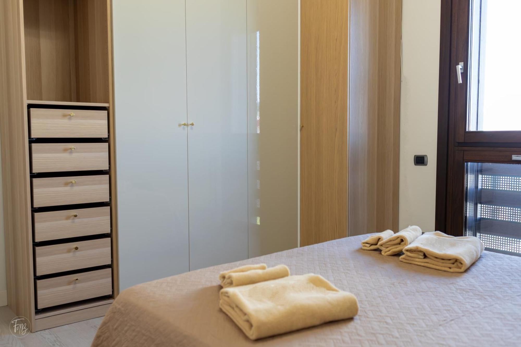 Santa Gilla Apartment Cagliari Exteriör bild